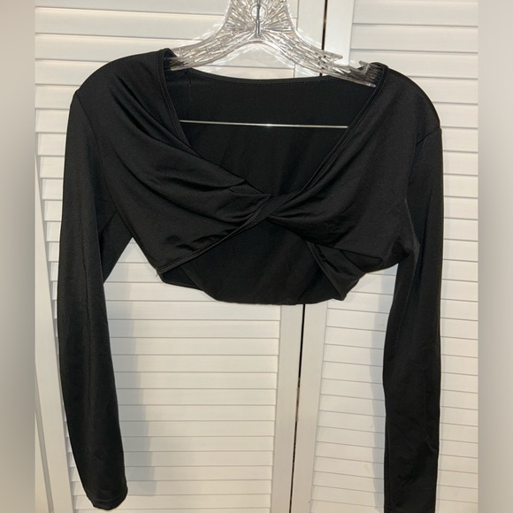 Twist Front Long Sleeve Crop Top - Picture 1 of 2